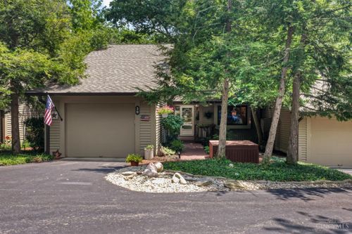 30 Big Oak Ln, Milford, OH, 45150-1482 | Card Image