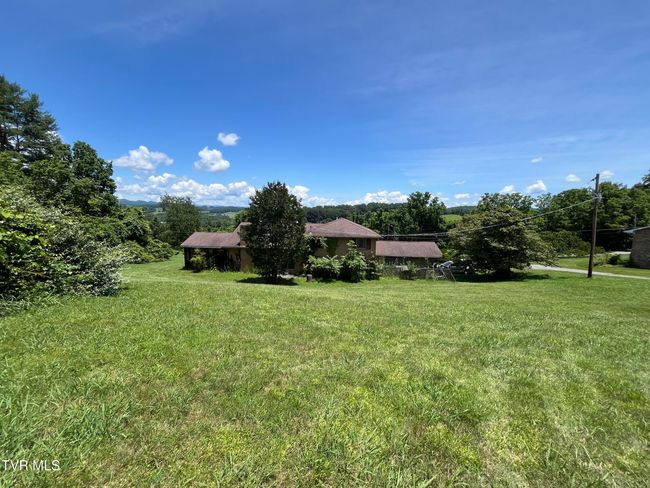 211 Overview Loop, House other with 3 bedrooms, 3 bathrooms and null parking in Jonesville VA | Image 4