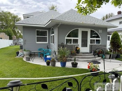 20 S 2nd W, Aberdeen, ID, 83210-4900 | Card Image