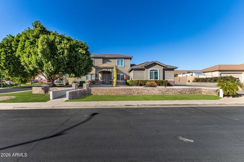 7114 E Grandview St, Mesa, AZ, 85207-6937 | Card Image