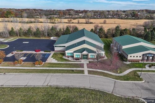 1443 Granger Dr, Davison, MI, 48423-9018 | Card Image