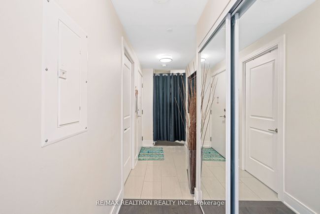 SE617 - 9199 Yonge St, Condo with 3 bedrooms, 2 bathrooms and 1 parking in Richmond Hill ON | Image 6