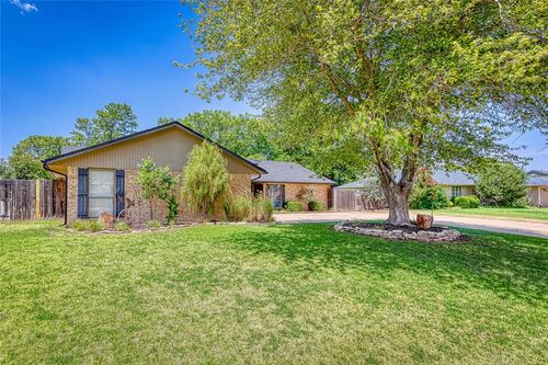 909 Jami Lane, Elk City, OK, 73644 | Card Image