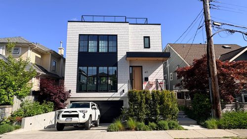 411 Aubrey Pl, Vancouver, BC, V5V2T5 | Card Image