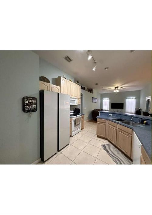 1909 Se Berkshire Blvd, Port St. Lucie, FL, 34952-6609 | Card Image