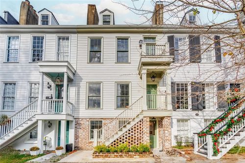 110 W Taylor St, Savannah, GA, 31401-4915 | Card Image