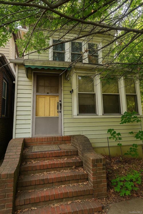 123 85th Ave, Kew Gardens, NY, 11415-3303 | Card Image