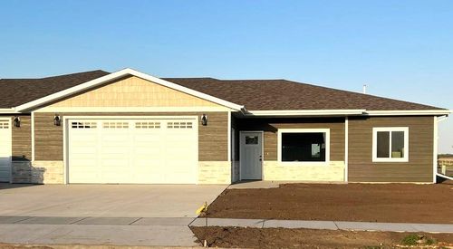921 S Willet St, ABERDEEN, SD, 57401 | Card Image