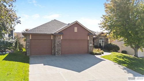 17009 Grant Street, Omaha, NE, 68116 | Card Image