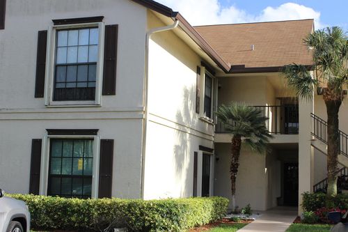 3371 Jog Park Dr, Greenacres, FL, 33467-2074 | Card Image