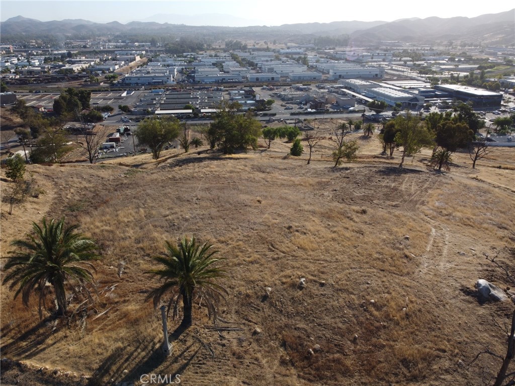 Land in Lake Elsinore 3