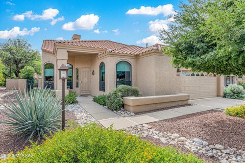 5976 N Golden Eagle Dr, Tucson, AZ, 85750-0817 | Card Image