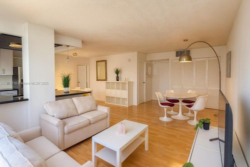 apt-507-16909 N Bay Rd, Sunny Isles Beach, FL, 33160-4224 | Card Image