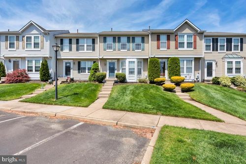 38 Pebble Ln, Blackwood, NJ, 08012-5559 | Card Image