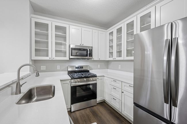 7539 12 Th St N, Townhouse with 3 bedrooms, 3 bathrooms and null parking in Oakdale MN | Image 8