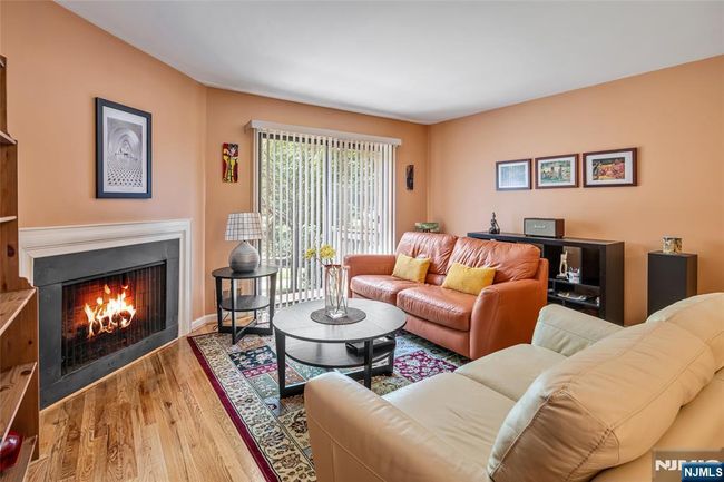 181 Long Hill Rd, House attached with 2 bedrooms, 3 bathrooms and null parking in Little Falls NJ | Image 21