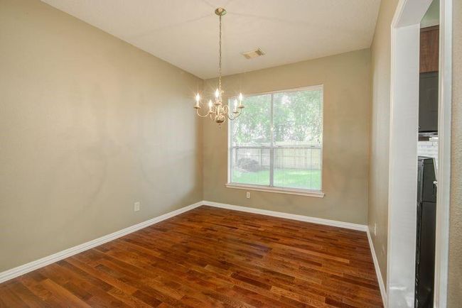 2917 Veva Dr, House other with 4 bedrooms, 3 bathrooms and 2 parking in Pearland TX | Image 11