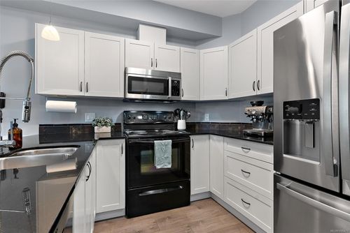 205-821 Goldstream Ave, Victoria, BC, V9B2X8 | Card Image