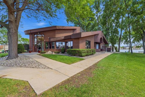 222 Ohio St, OSHKOSH, WI, 54902-5825 | Card Image