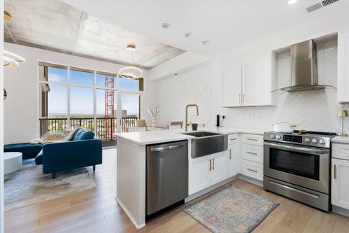 apt-807-1510 Demonbreun St, Nashville, TN, 37203-3186 | Card Image