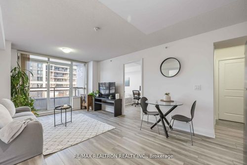 212-372 Highway 7 Road E, Richmond Hill, ON, L4B0C6 | Card Image