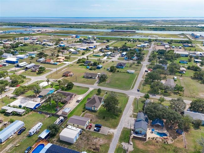 570 Wightman St, House other with 3 bedrooms, 3 bathrooms and null parking in Matagorda TX | Image 37