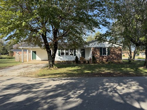 102 Kimberly St, Elkton, KY, 42220-9292 | Card Image