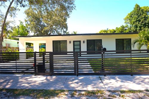 53 Nw 68th St, Miami, FL, 33150-4013 | Card Image