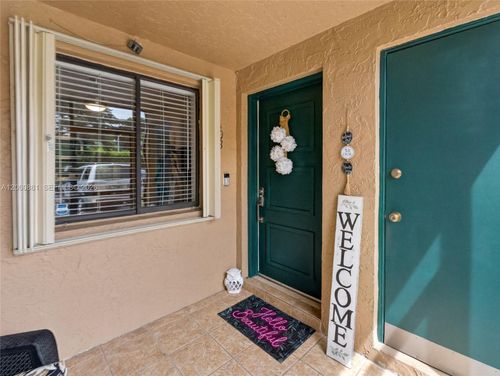 103-205 Lakeview Dr, Weston, FL, 33326-1047 | Card Image