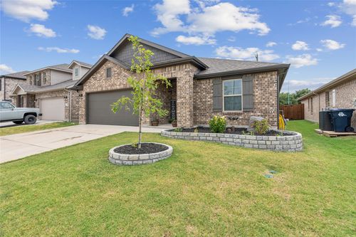 2404 Briarhurst Ct, Denton, TX, 76207-4731 | Card Image