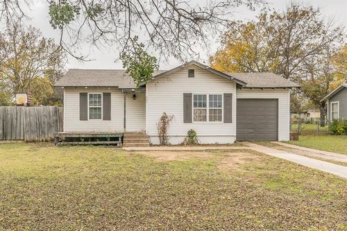 1927 Yale Street, River Oaks, TX, 76114 | Card Image