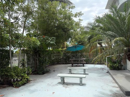 2-900 Jefferson Ave, Miami Beach, FL, 33139-8452 | Card Image
