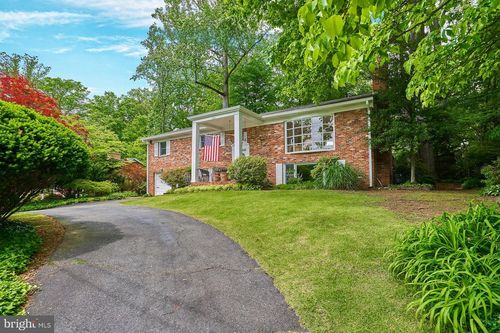 6368 Waterway Dr, FALLS CHURCH, VA, 22044-1321 | Card Image