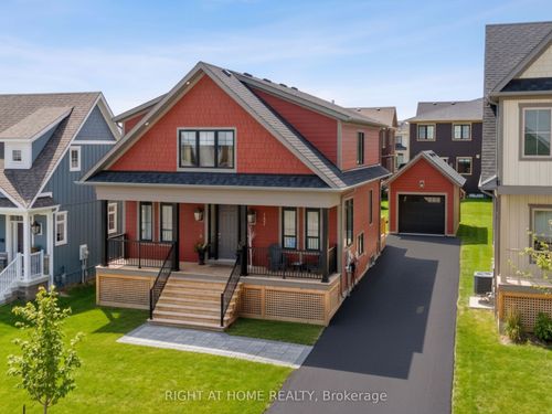 157 Courtland St, Blue Mountains, ON, L9Y5L7 | Card Image