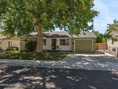 1425 Teakwood Dr, Sparks, NV, 89431-3861 | Card Image