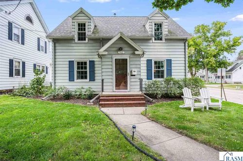 702 Albion Ave, Fairmont, MN, 56031-2112 | Card Image
