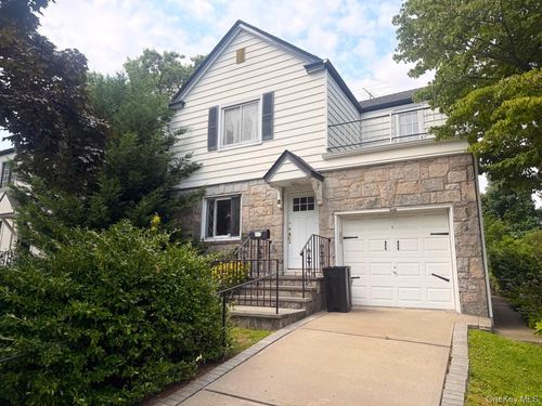 80-50 214th St, Queens Village, NY, 11427 | Card Image