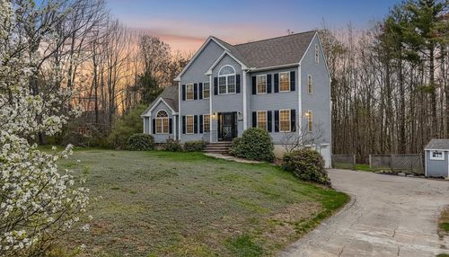 19 Davlynn Dr, Northwood, NH, 03261-4336 | Card Image