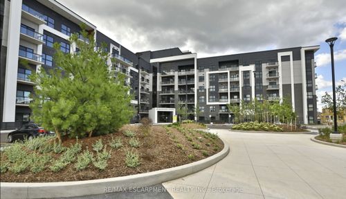 632-128 Grovewood Common, Oakville, ON, L6H0X3 | Card Image