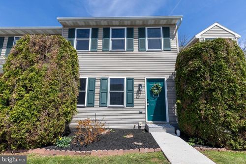 5-10 Fiddler Dr, NEW OXFORD, PA, 17350-8876 | Card Image