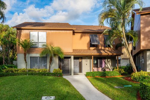 505 Sandtree Dr, Palm Beach Gardens, FL, 33403-1518 | Card Image