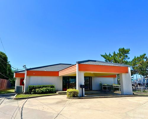 1702 Justin Rd, Lewisville, TX, 75077-2131 | Card Image