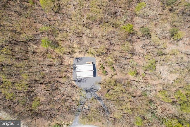 275 Oak Forest Ln, House other with 2 bedrooms, 2 bathrooms and null parking in BERKELEY SPRINGS WV | Image 38