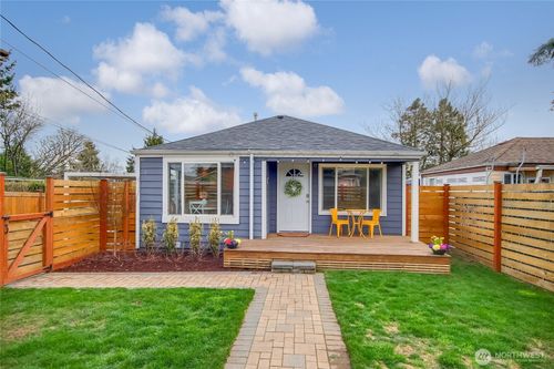 10644 2nd Pl Sw, Seattle, WA, 98146-2332 | Card Image