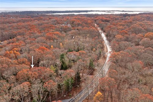 135 Ross Hill Rd, Charlestown, RI, 02813-2609 | Card Image