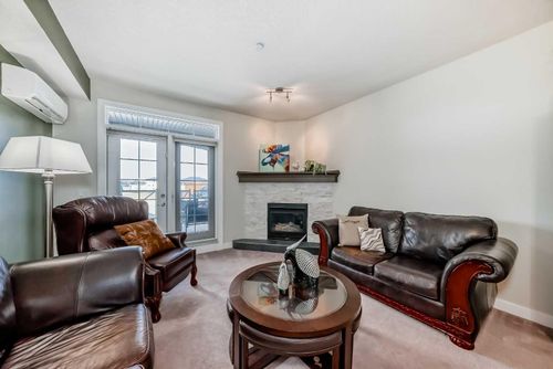 105-1005a Westmount Dr, Strathmore, AB, T1P0C3 | Card Image