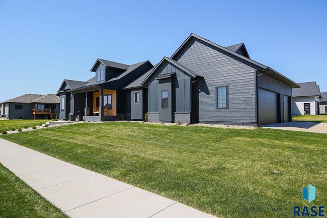 409 N Piper Dr, House other with 6 bedrooms, 3 bathrooms and null parking in Sioux Falls SD | Image 39