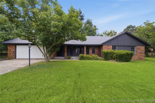 25302 E 64th St S, Broken Arrow, OK, 74014-2215 | Card Image