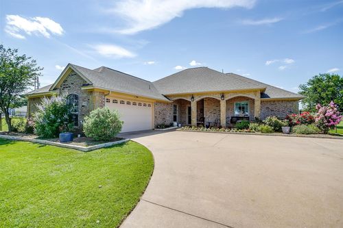 112 Tigers Eye Ct, Weatherford, TX, 76087-4233 | Card Image