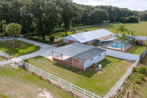 351 Union Ave, Crescent City, FL, 32112-4433 | Card Image